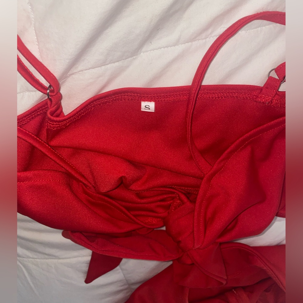Two-Piece Set - Red Mini Ruffle Skirt & Tie-Front crop top - Picture 12 of 12